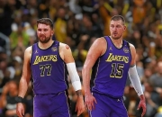 湖人爆发新星，连续三场30+刷新纪录，约基奇球队迎来希望！