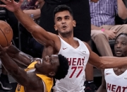 詹姆斯爆冷击败C9，赛事规则更新引爆全场！的简单介绍